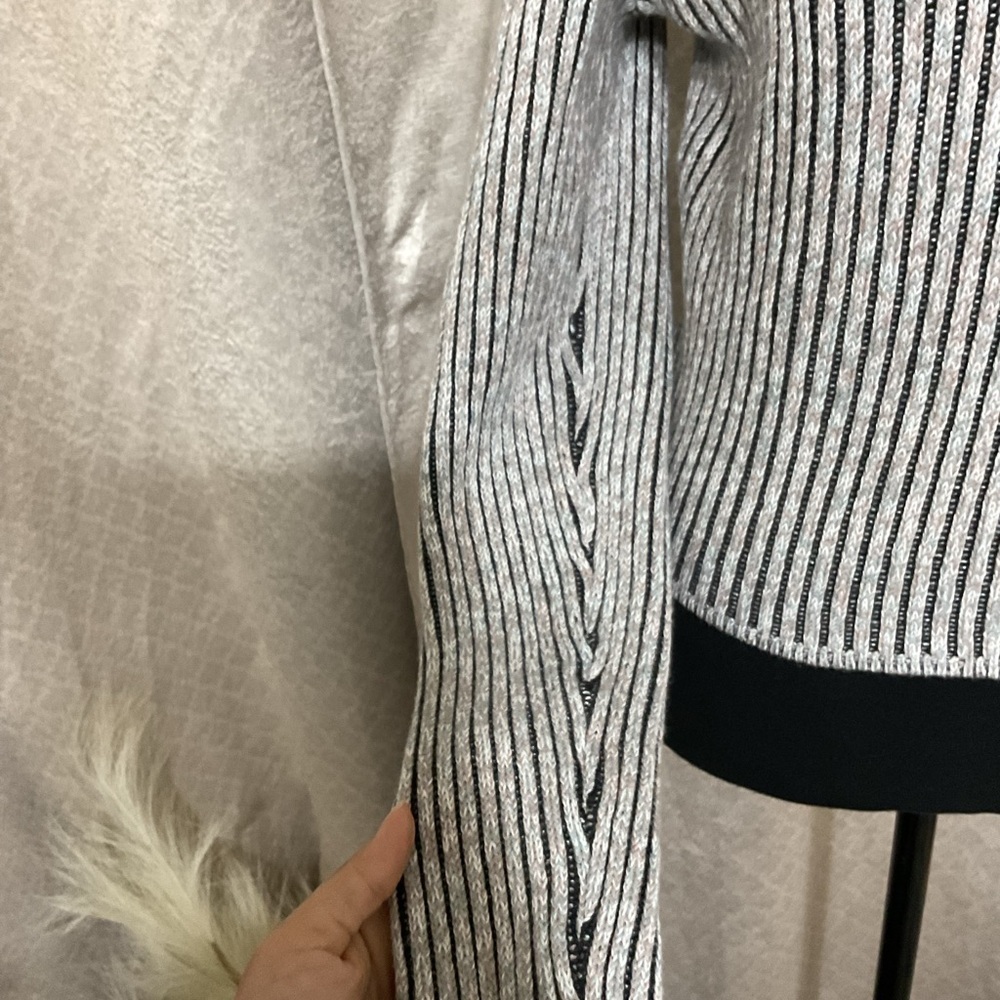 Lululemon Sweater Womens 0 Cotton Cashmere Blend Mock Neck Sweater gray Relaxed - Picture 5 of 15